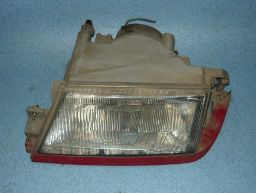 lampa przednia reflektor Alfa Romeo 33 lewy uszkodzony