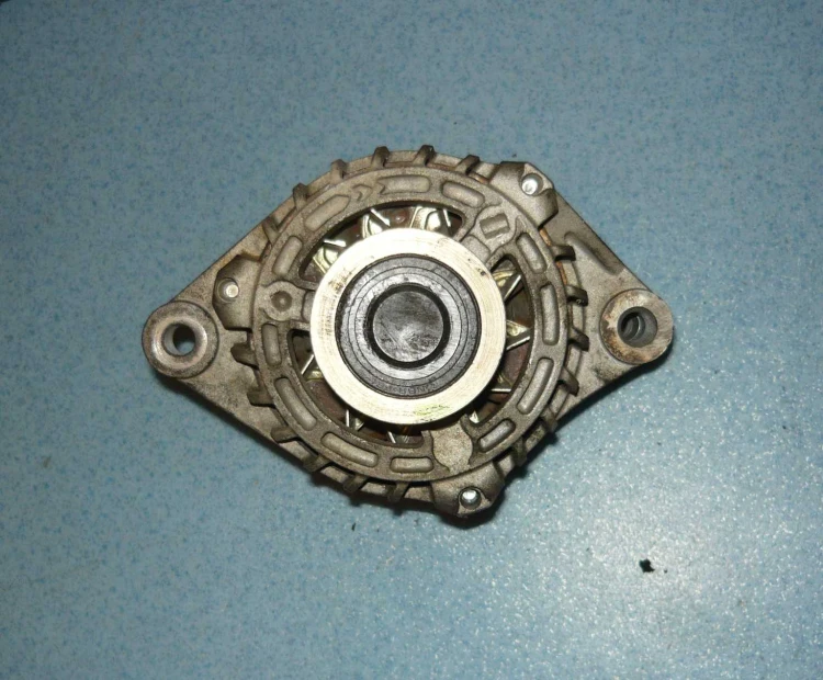 alternator bravo 1,9 mjtd 3.JPG