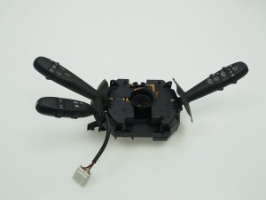 przełącznik zespolony, pająk Alfa Romeo 147 z tempomatem  nr. kat. 735365525