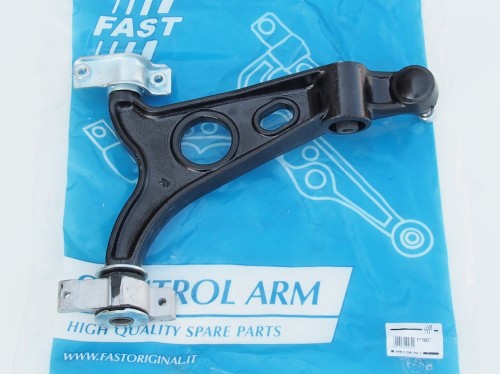 wahacz Fast przedni prawy dolny Alfa 147 1.jpg
