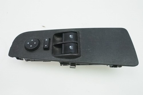 panel przyciski szyb i sterowanie lusterek Fiat Grande Punto