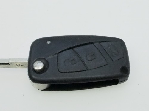 stacyjka Lancia Ypsilon 2004 2.jpg