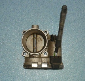 przepustnica Alfa Romeo 147 silnik 1,6 TS Bosch 0280750073