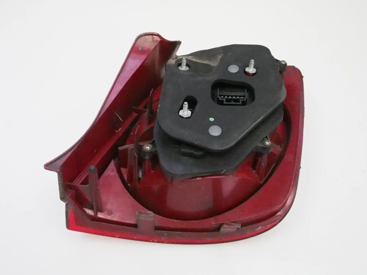 Lampa tylna Stilo 5d lift lewa 2.jpg