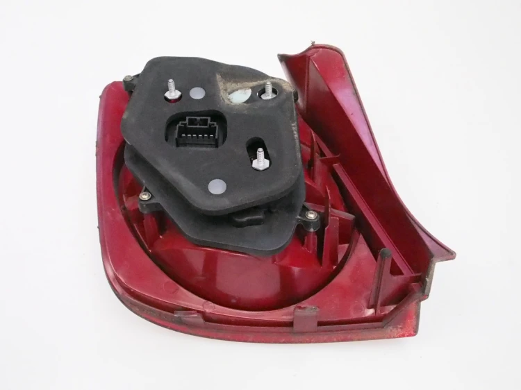 Lampa tylna Stilo 5d lift prawa 2.jpg