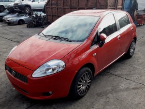Uszczelka drzwi lewa przednia Fiat Grande Punto