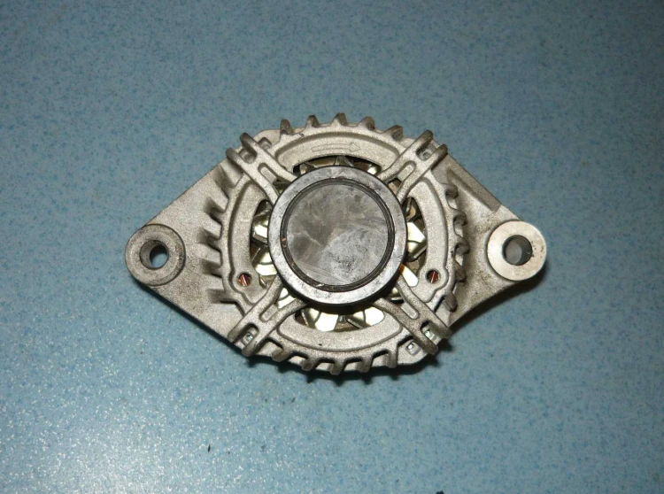alternator 1,9 mjtd 3.JPG