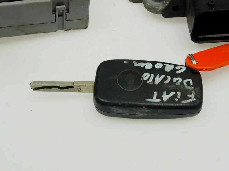 zestaw rozruchowy Ducato 2,3 0281012491 4.jpg