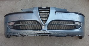 zderzak przedni Alfa Romeo 147  kompletny