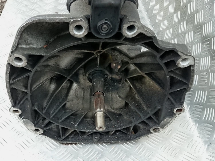 alfa 33 3.jpg