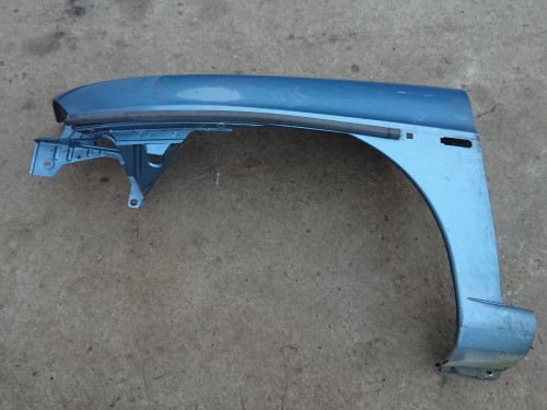 ypsilon lewy niebieski 1.jpg