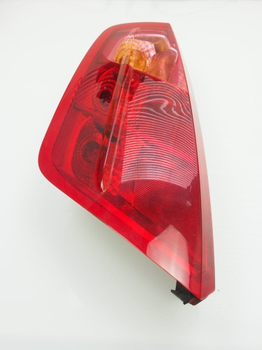 lampa lewa tylna Fiat Grande Punto 1.jpg