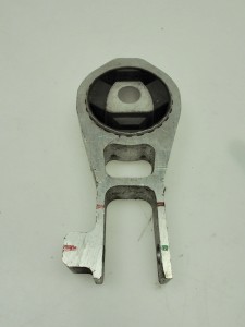 poduszka silnika Fiat 500X  00520043160