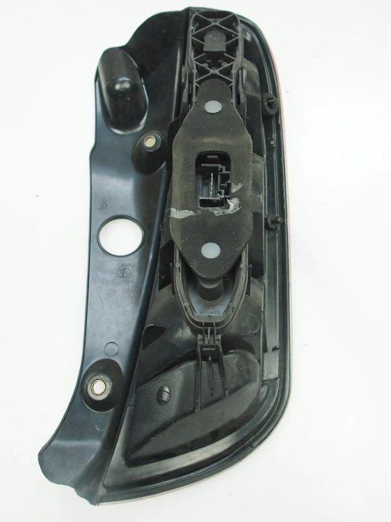 tylna lampa lancia 2005 l 1.jpg