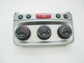 panel klimatyzacji Alfa Romeo.jpg