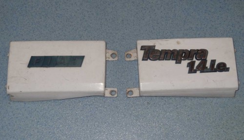 listwy pod lampy tylne Fiat Tempra.JPG