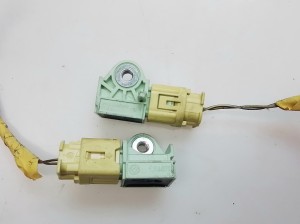 sensor, czujnik uderzeniowy Fiat Grande Punto Evo 51843105