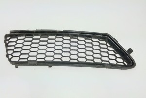 kratka zderzaka prawa  Alfa Romeo 159