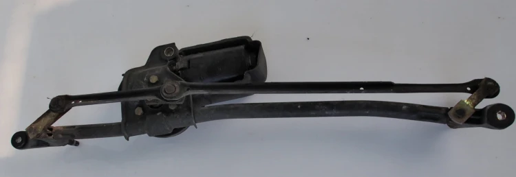 silniczek wycieraczek alfa 156.jpg