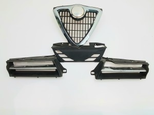 Alfa 156  atrapa komplet