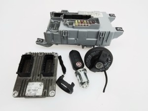 komplet, zestaw: komputer, kluczyk, centralka BSI Fiat Grande Punto 1,4 typ: IAW 5SF3.M2 51857110