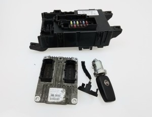 komplet, zestaw: komputer, kluczyk, centralka BSI Fiat Grande Punto 1,4 typ: IAW 5SF3.M2 51827440