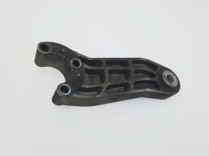 łapa, wspornik tylny silnika Fiat Stilo 1,9 JTD 46807035