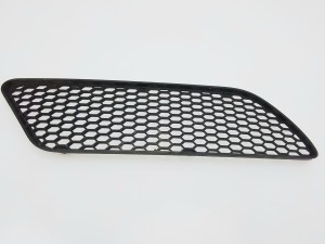 kratka zderzaka prawa  Alfa 147 lift 