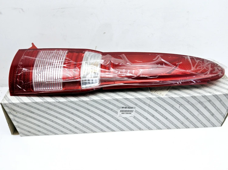 Lampa tylna prawa Fiat Panda 2