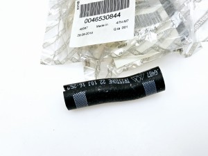 Rurka gumowa termostatu  Fiat Punto , Punto 2 - nowa oryginalna nr: 46530844