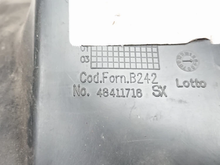 Tylne lewe nadkole plastikowe  Fiat Marea