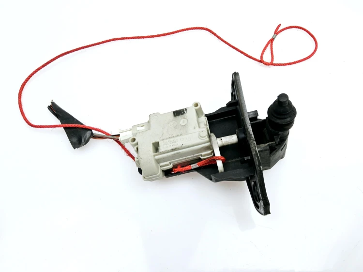 zamek klapki wlewu paliwa Fiat Croma 51734821