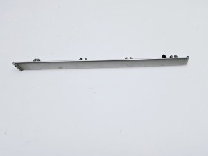 Listwa ozdobna kratki nawiewu dyfuzora  Fiat Grande Punto 735383282