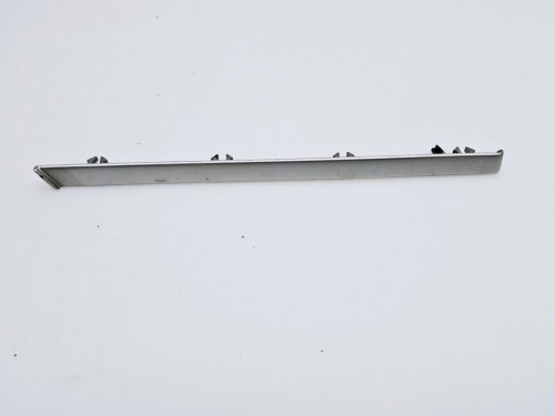 Listwa ozdobna kratki nawiewu dyfuzora  Fiat Grande Punto 735383282