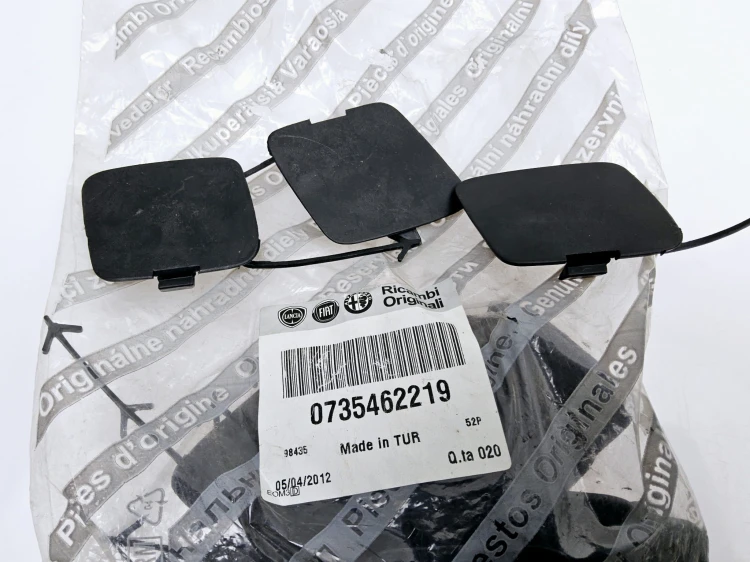 zaślepka haka do zderzaka Fiat Fiorino 2007 - 2016 nowa 735462219