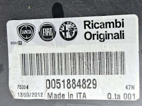 nadkole prawy tył  Fiat 500L  nowe  51884829
