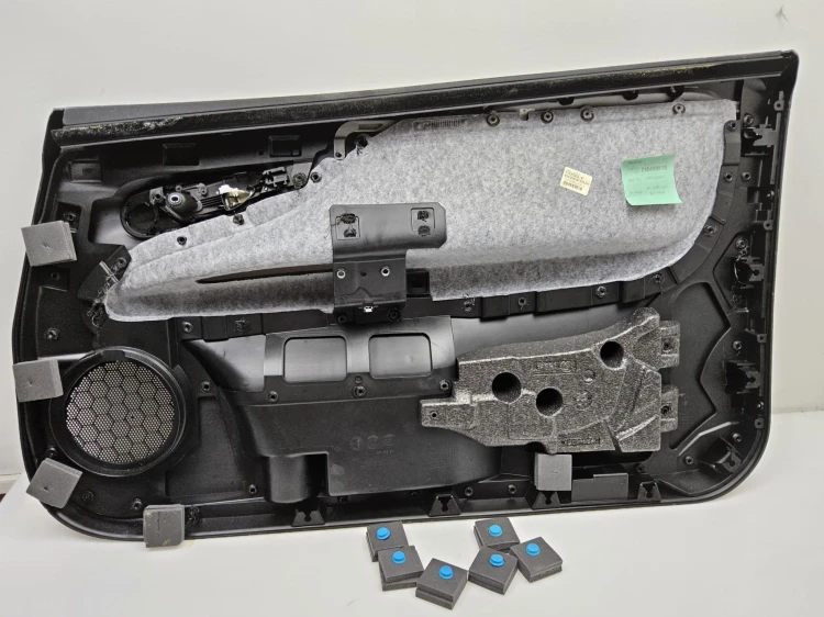 Tapicerka drzwi  Fiat Punto Evo  nowa  735499818