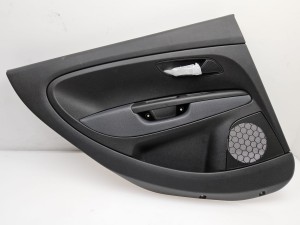 Tapicerka drzwi lewy tył  Fiat Grande Punto  nowa nr: 735450470