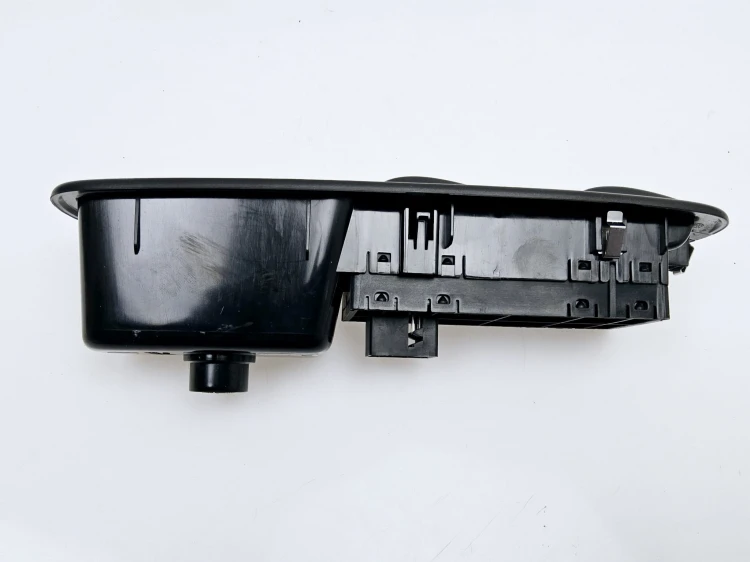 Lewy panel przycisk szyb Fiat 500L