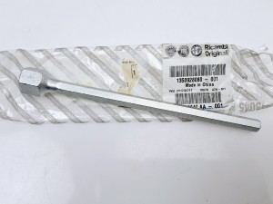Klucz opuszczania windy koła zapasowego   Fiat Ducato - nowe nr: 1350928080