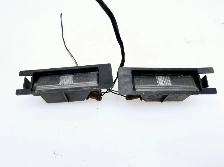 Lampka oświetlenia tablicy rejestracyjnej Fiat Grande Punto