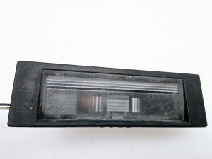 Lampka oświetlenia tablicy rejestracyjnej Alfa 147 159  Fiat Doblo  04613010