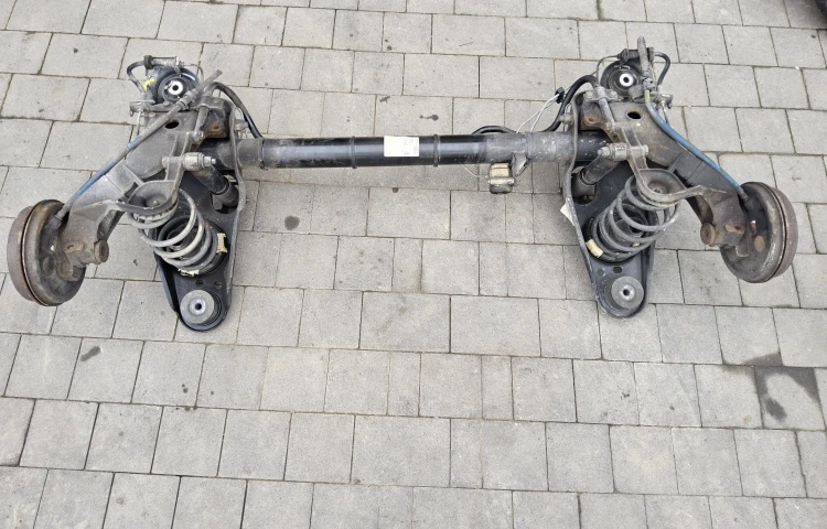 Fiat Bravo Brava 1,4 12V belka tylna, kompletne zawieszenie tylne