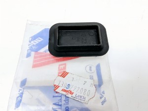 zaślepka korek drzwi boczne przednie Fiat Ducato nowa 1308797080