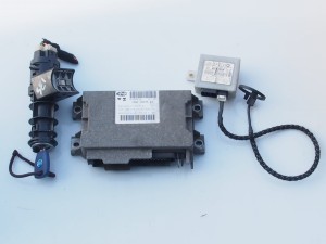 komplet, zestaw: komputer, stacyjka, kluczyk, centralka immobiliser Fiat Seicento 900 0,9 IAW 16FM.EC