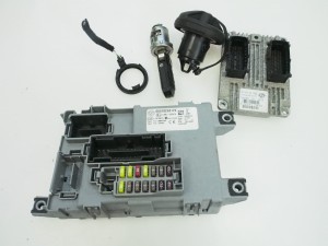 komplet, zestaw: komputer, kluczyk, centralka BSI Fiat Grande Punto 1,4 typ: IAW 5SF3.M2  51847330