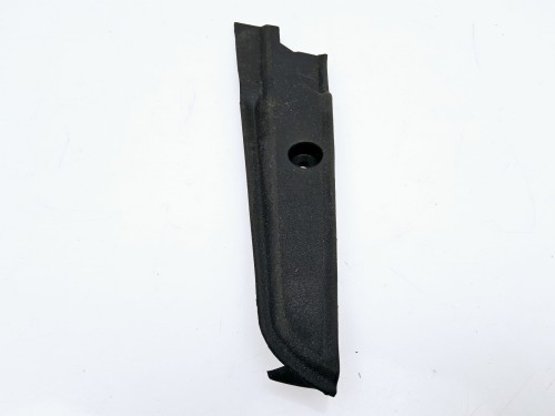 zaślepka listwa podszybia prawa Fiat Grande Punto nowa 735412992