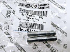 Śruba dwustronna szpilka  kolektora wydechowego  Fiat Alfa Lancia - nowa 13588521