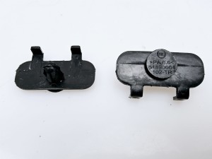 Spinka,  kołek mocowania listwy   Fiat  Doblo  nowa  51890664