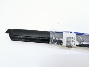 uszczelka szyby drzwi  tył  lewy Fiat Brava nr kat 71718649